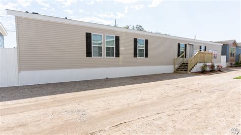 The ARC 8000 9000 / ARC1680-8012 by La Manufactured Homes ...