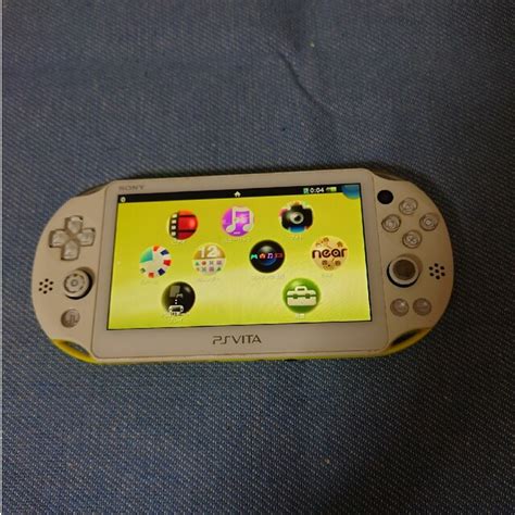「PlayStation®Vita（PCH-2000シリーズ） 携帯用ゲーム機本体