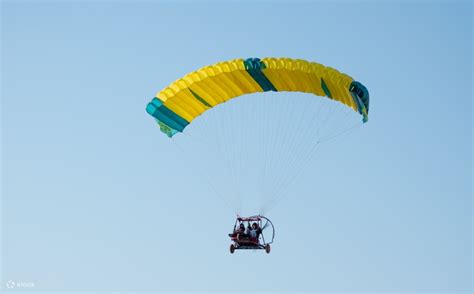 Paramotoring Experience at Rann Of Kutch in Ahmedabad - Klook India