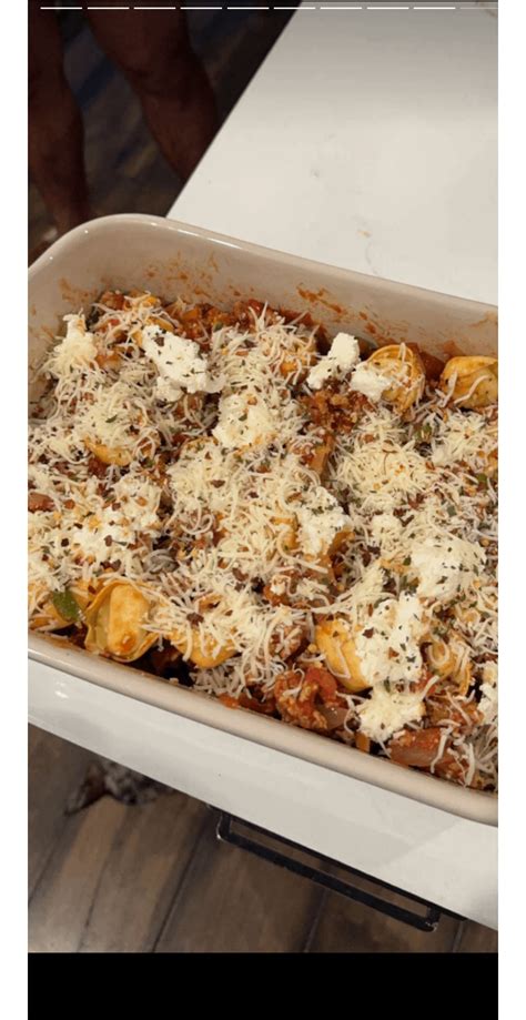 Steph Pappas boyfriend Nolan Crnic naked in her kitchen on her Snap yesterday?! This girl is ...