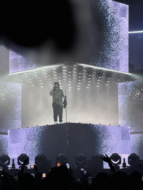 Austin show Stills : r/PinkOmega