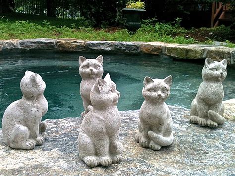 Cute sitting cat statue concrete garden decor cat memorial