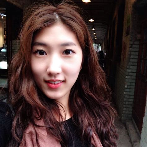 Lee Chae Dam (36 фото)