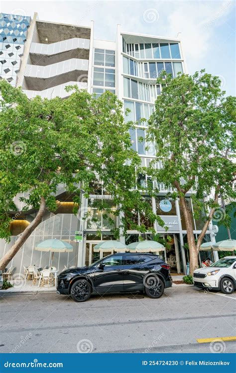 Pura Vida Restaurant Design District Miami Editorial Image - Image of ...