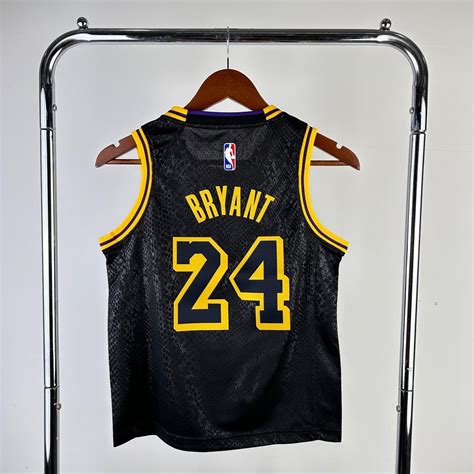 Black kobe bryant jersey 24 discount