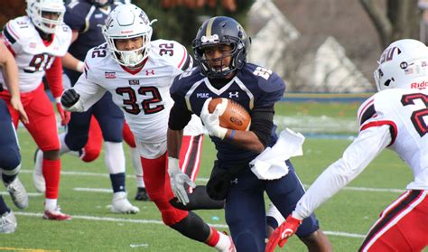 High Resolution Football Background 的图像结果