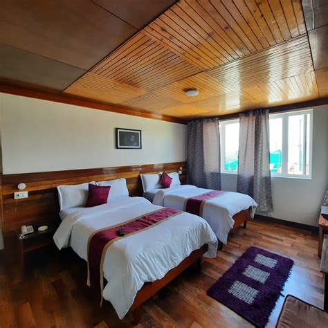 Hotel in Darjeeling,Near Mall Road,Hotel The Raph Khang