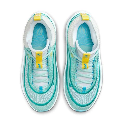 Herren Basketballschuhe COSMIC UNITY 3