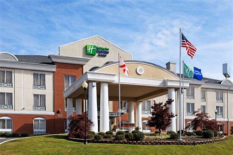 HOLIDAY INN EXPRESS & SUITES CULLMAN BY IHG - Hotel Reviews, Photos ...