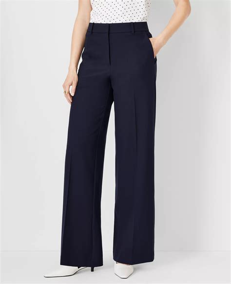 The Petite Wide Leg Pant in Seasonless Stretch