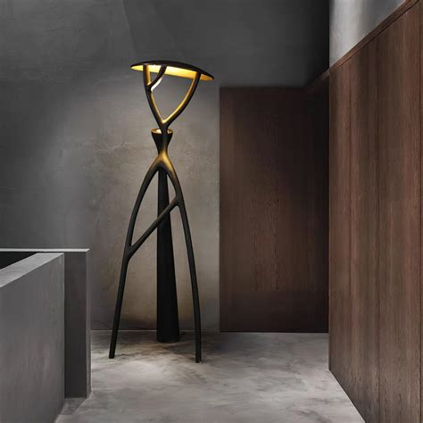 Blonski Statue Floor Lamp - Docos