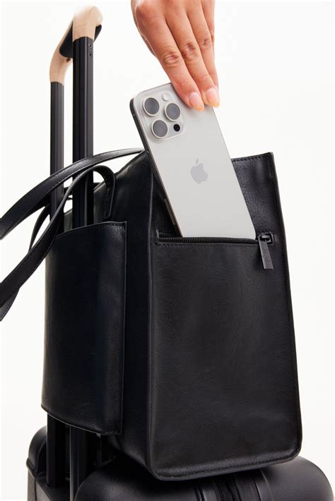 BÉIS 'The Work Tote' in Black - Black Work Bag For Women & Laptop Tote Bag