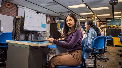 Autodesk Tutor 的图像结果