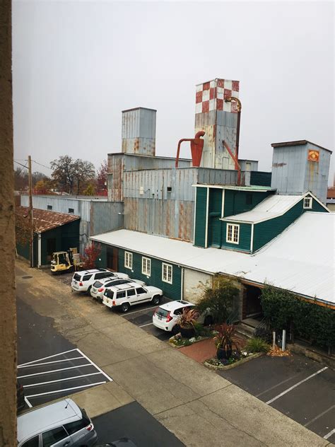 Farmers' Union Marketplace | Eugene OR