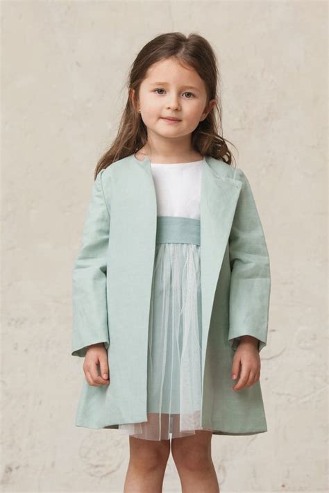 Niños de arras a juego en lino verde agua | Bodas de verano