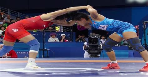 Vinesh Phogat Disqualification: रातभर किया वर्कआउट, नहीं खाया खाना, फिर ...