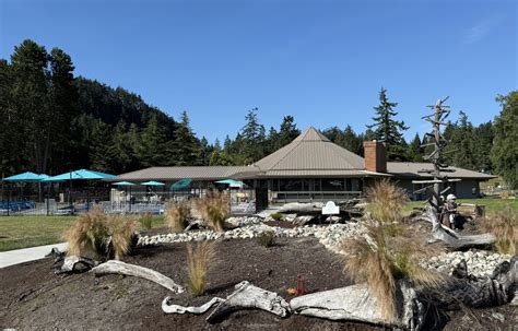 Welcome to the Community Clubhouse - Shelter Bay Community