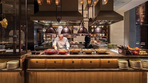 Hyatt Centric Victoria Harbour Hong Kong | free under 6 | No.1 Hong ...