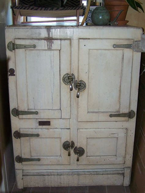 Antique Ice Box Appraisal at Eunice Kimball blog