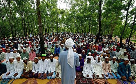 More Than 58,000 Rohingyas Flee Violence In Myanmar, Mark Eid In Bangladesh