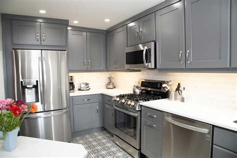 Modern Gray Kitchen Cabinets | Performance Kitchens | Manayunk