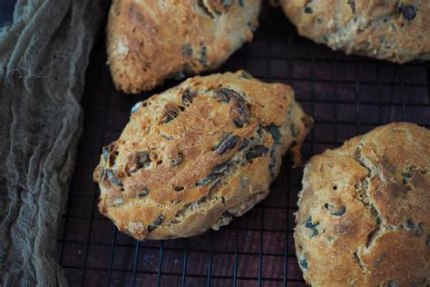 Kürbiskern-Abstechbrötchen aus Vollkornmehl - Wiewowasistgut