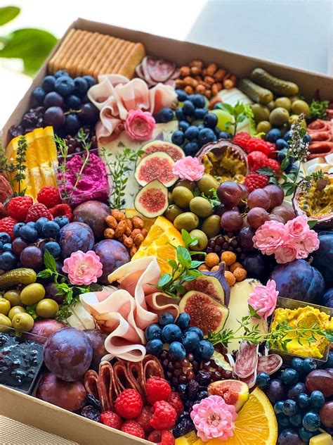 Making a Grazing Box 的图像结果