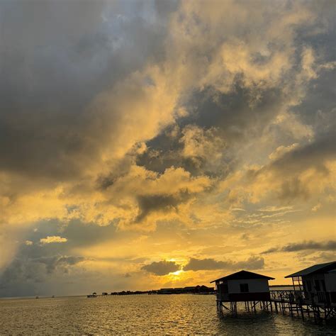 BIHING ANGAN WATER CHALET (Pulau Sisipan) - Hotel Reviews & Photos ...