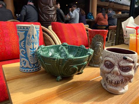PHOTOS, REVIEW: New Drinks, 4 New Souvenir Mugs Released at Trader Sam ...