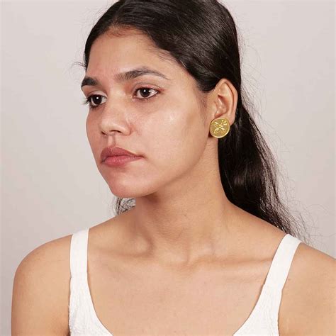 Queen Bee Earrings – SADGI