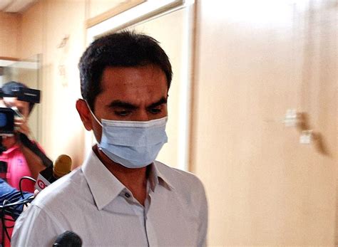 Sameer Wankhede presents caste documents before NCSC