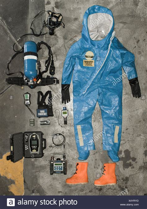 Radiation Suit Stockfotos & Radiation Suit Bilder - Alamy