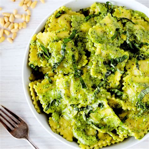 5-Minute Creamy Pesto Sauce Recipe - The Anthony Kitchen