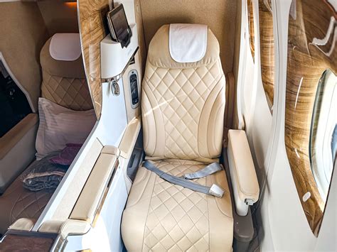 Emirates 777 Business Class 的图像结果