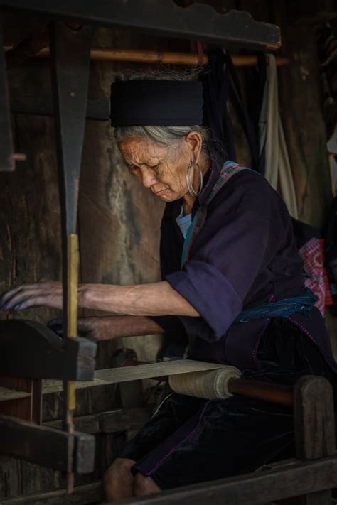 Vietnam Local People 的图像结果