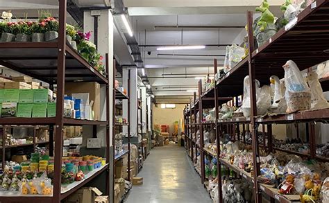 Wonderland Gnomes, Dwarf, Santa Climbing Stairs Statue | Material Resin ...