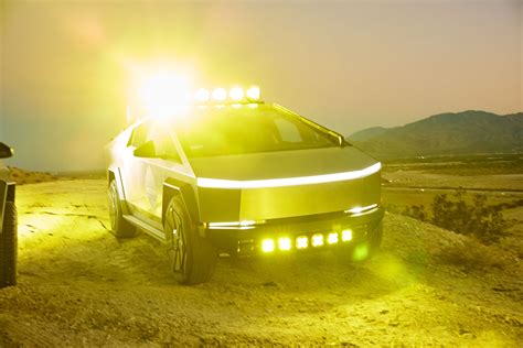 Spit On, Sworn At, and Undeterred: What It’s Like to Own a Cybertruck | WIRED