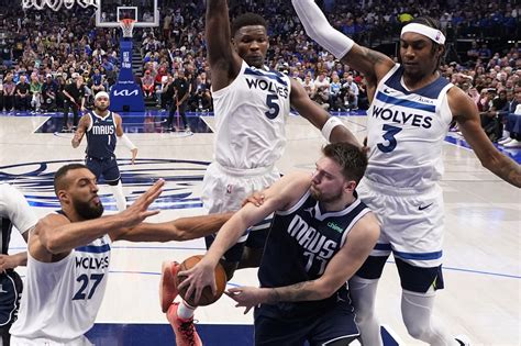 NBA: Stingy defense keeps Timberwolves going vs Mavericks