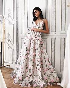 Non Traditional Informal Wedding Dresses by 7 Non Traditional Wedding Gown Trends Hooray Mag Non Traditional Informal Wedding Dresses