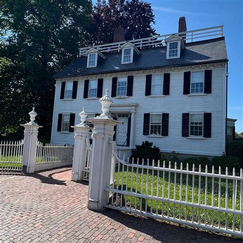 Ropes Mansion and Garden in Salem, MA (3 Photos)