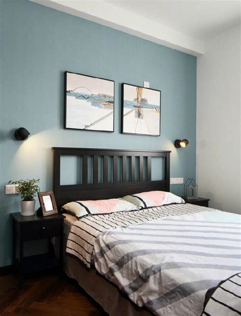 73平欧式风格卧室室内蓝色墙面装修效果图_别墅设计图