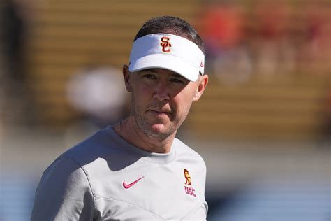 USC Trojans Head Coach Lincoln Riley's Compensation Revealed - LAFB Network
