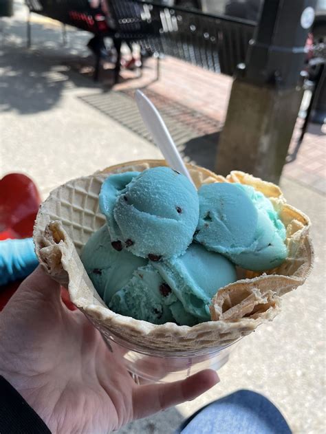 Ben & Bill's Chocolate Emporium - Bar Harbor Maine Ice Cream - HappyCow