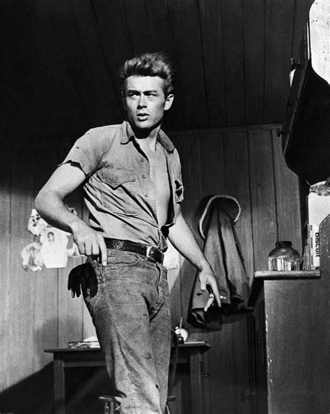 Poze rezolutie mare James Dean - Actor - Poza 66 din 122 - CineMagia.ro