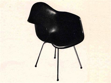 原版伊姆斯躺椅的材料以及发展