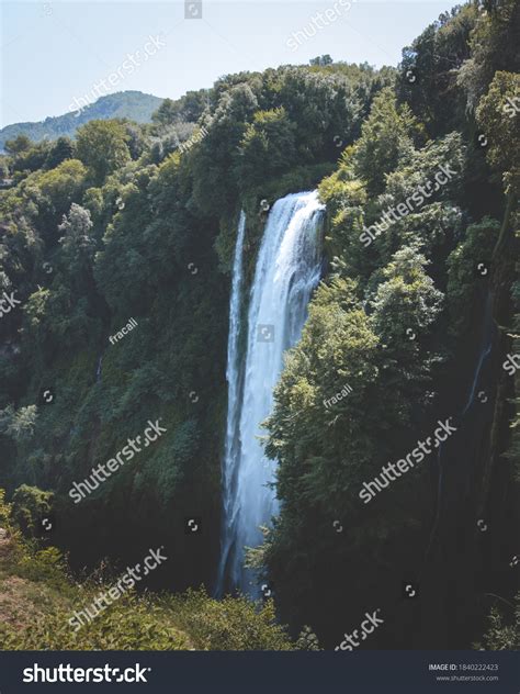 Waterfall Side View 的图像结果