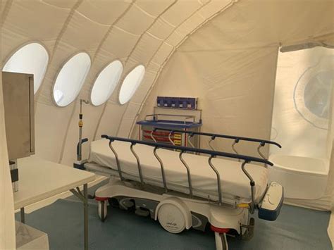 新型方舱医院亮相上海:有正负压隔离病房还可折叠空运_新浪上海_新浪网