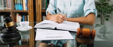 Legal Contract Management Services, License Compliance Management