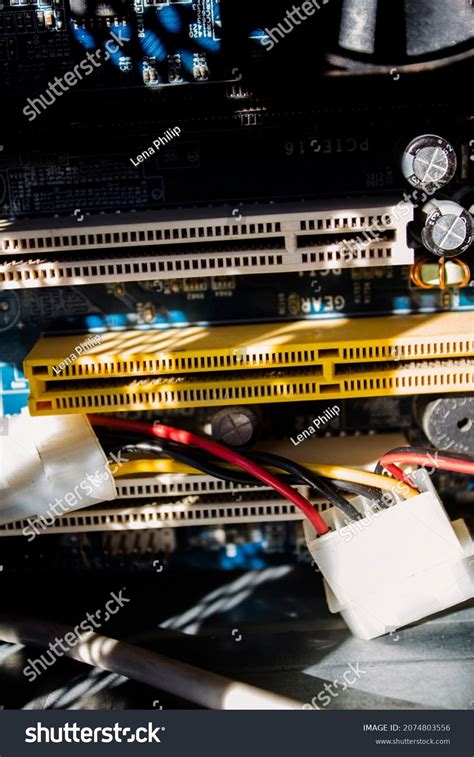 Inside Old Computer 的图像结果