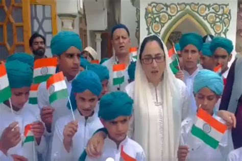 J&K: Madrasa children in Poonch join the Tiranga enthusiasm